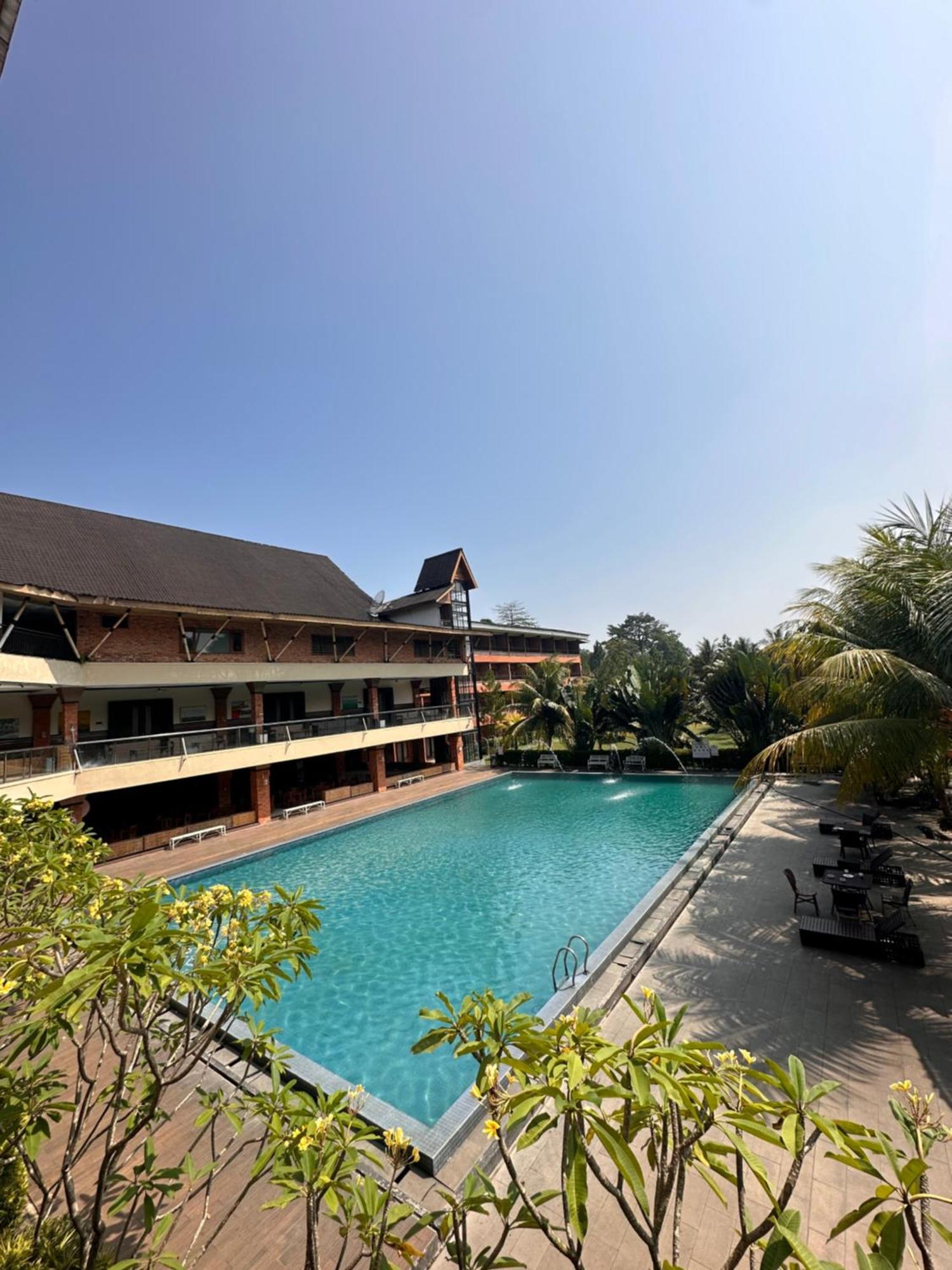 Grand Mulya Hotel Bogor Exteriör bild