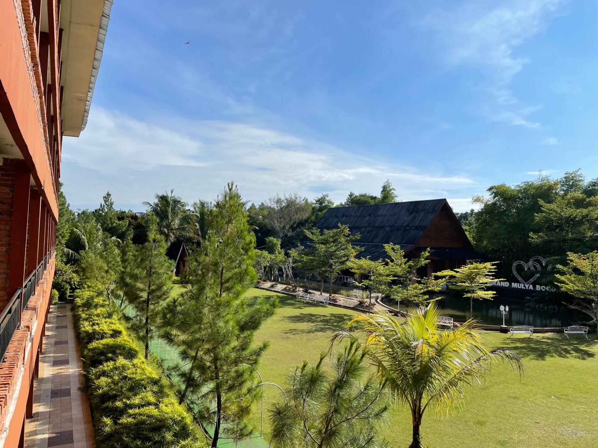 Grand Mulya Hotel Bogor Exteriör bild