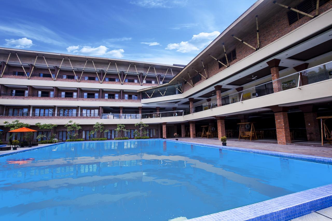 Grand Mulya Hotel Bogor Exteriör bild